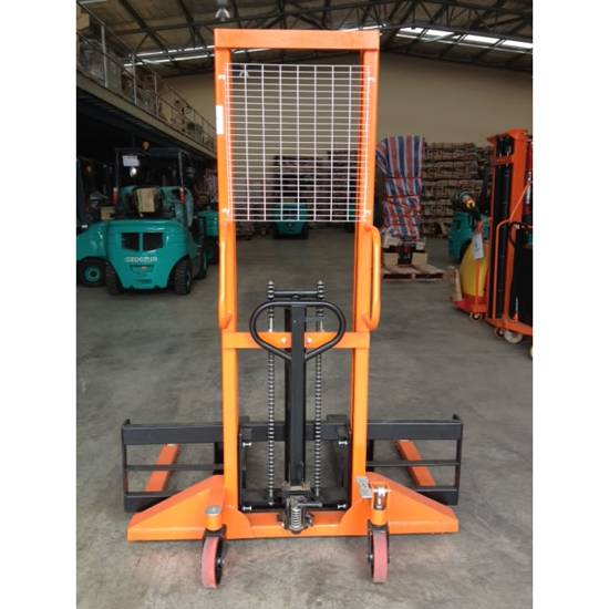 Hand Straddle Pallet Stacker | 1000Kg Straddle Stacker